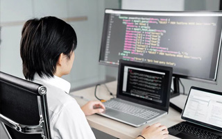 凉山 api php源码,下载的php源码怎么运行呢？